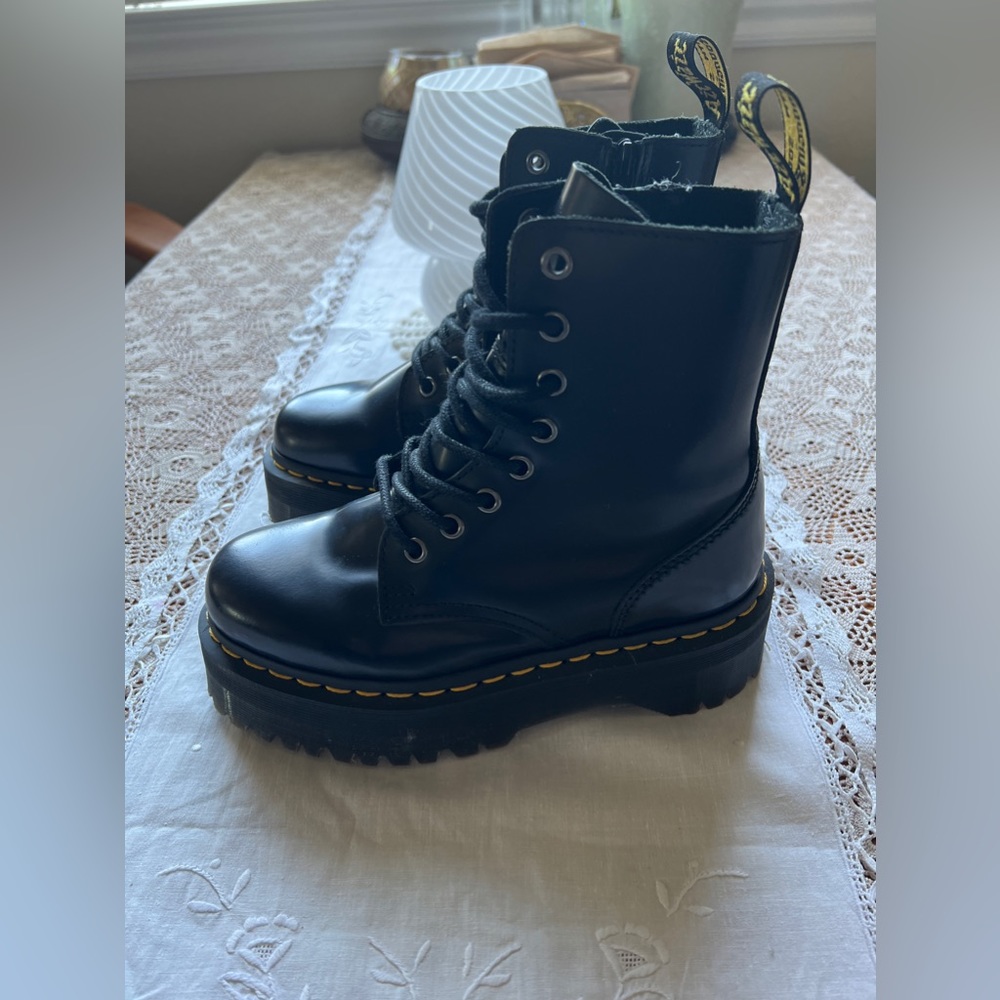 NWOT JADON Platform Doc Martens - Picture 3 of 8